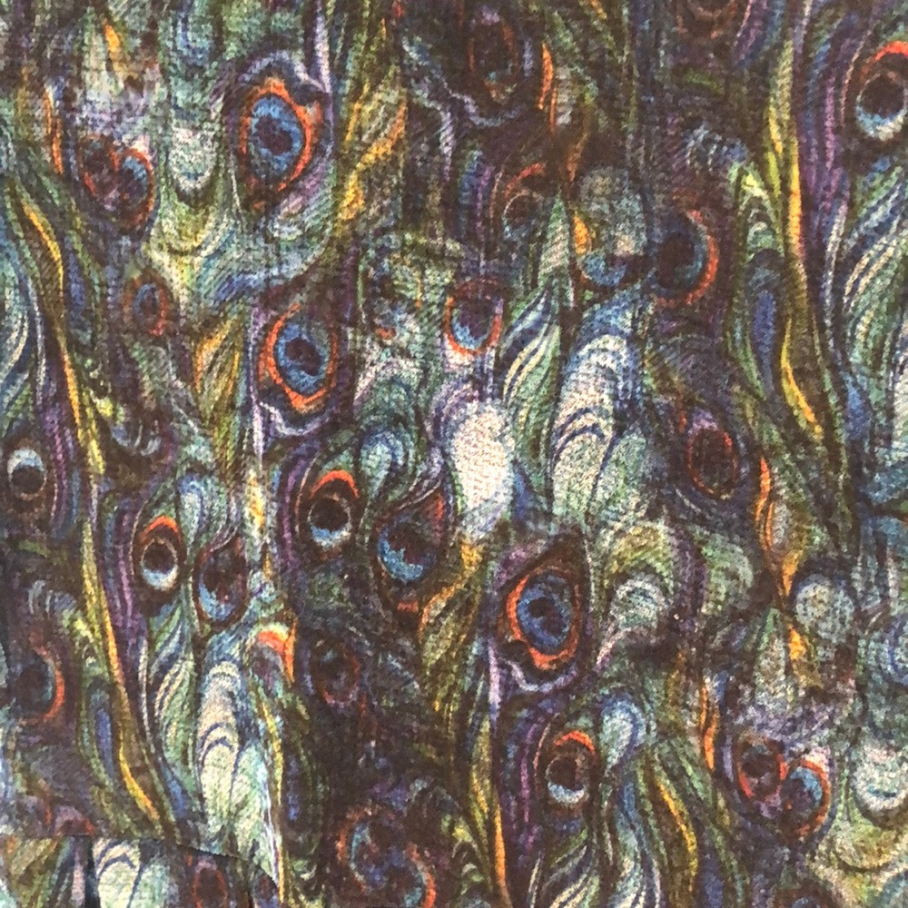 Beautiful peacock colored LuLaRoe dress